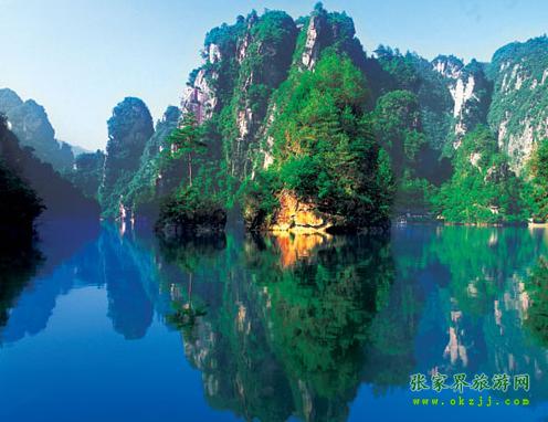 【長(zhǎng)沙往返線路4】張家界、天子山、黃龍洞、天門山、鳳凰古城五日游